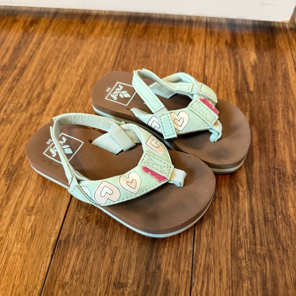 Reef kids sandals